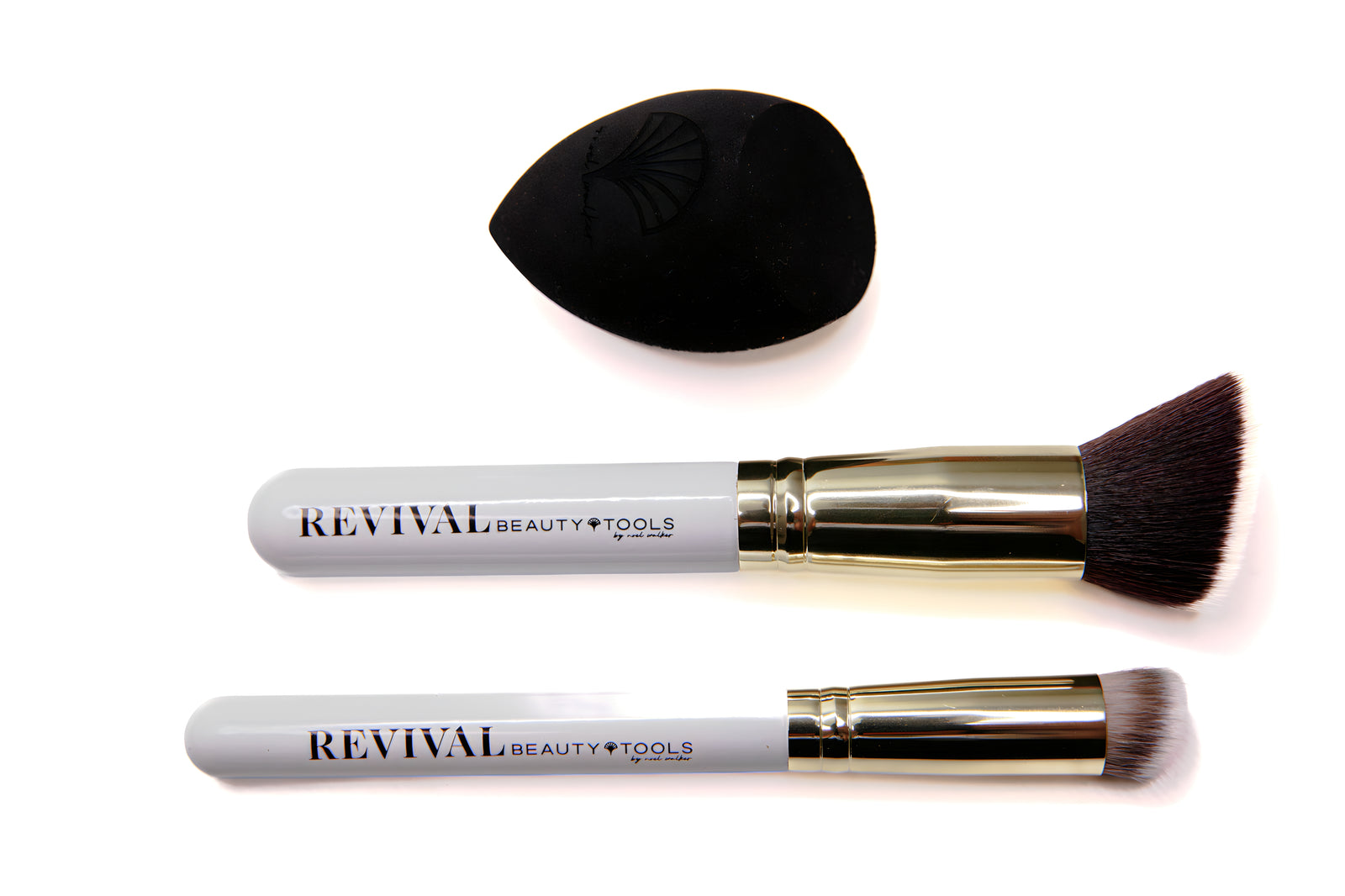 10 Essential Beauty Tools for Confidence in Every Stroke